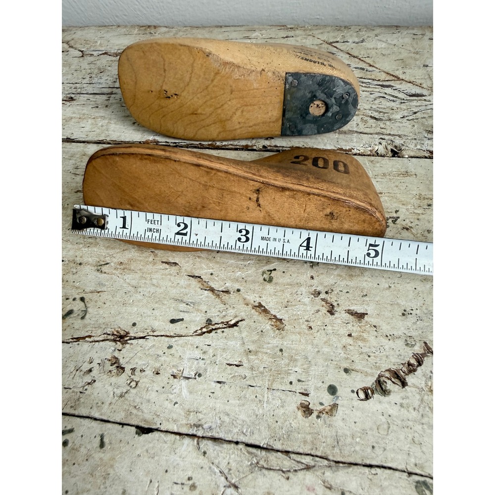 Vintage Century Last Co Empire Wood Shoe Lasts Pair 1944–60 Child Cobbler Forms - Picture 7 of 7